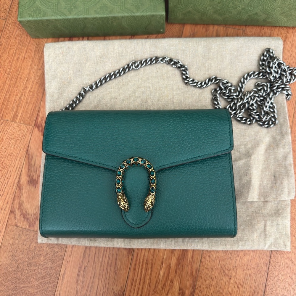 Gucci Green Dionysus Wallet on Chain